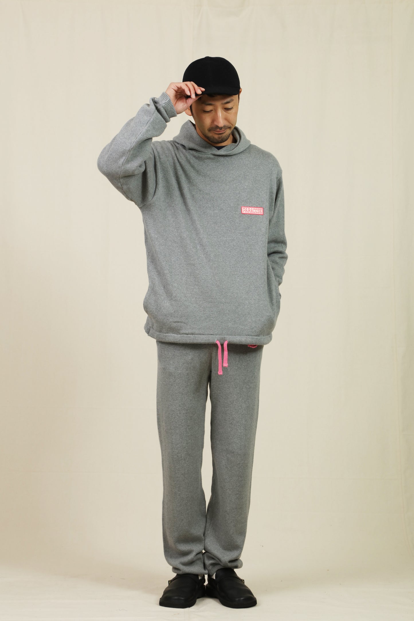 (a)MIDDLE ENGLISH  (b)NORTH PACIFIC