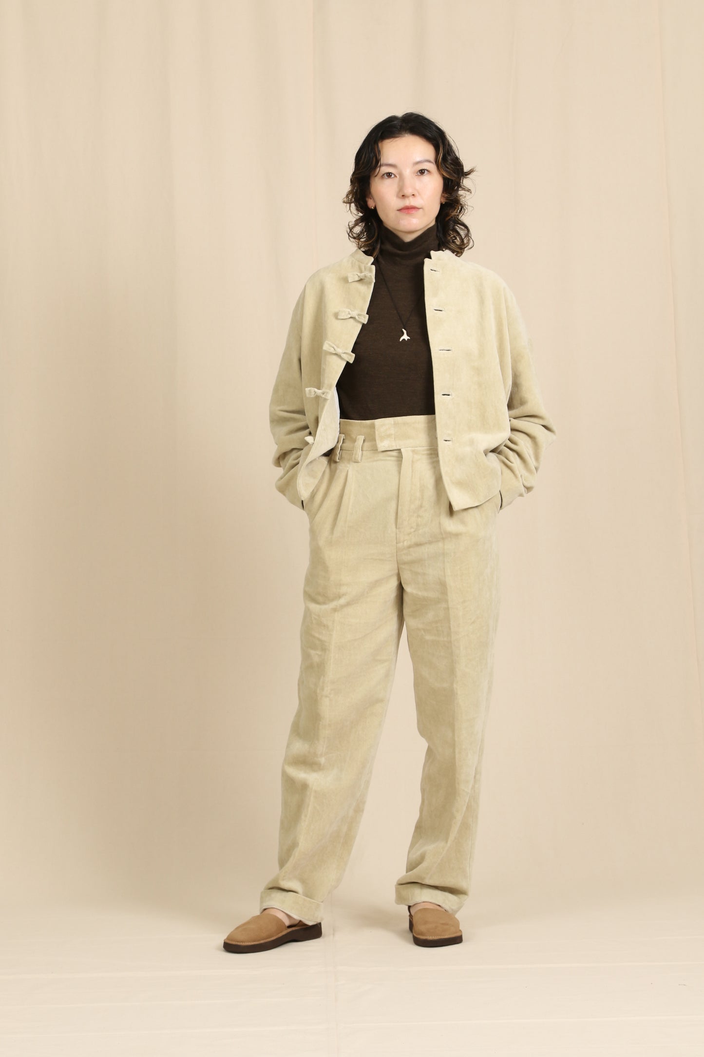 Paper velvet China pants