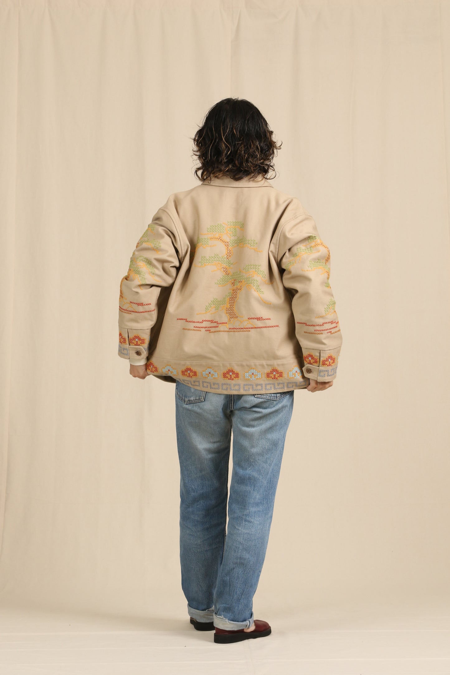 Pine tree embroidery jacket