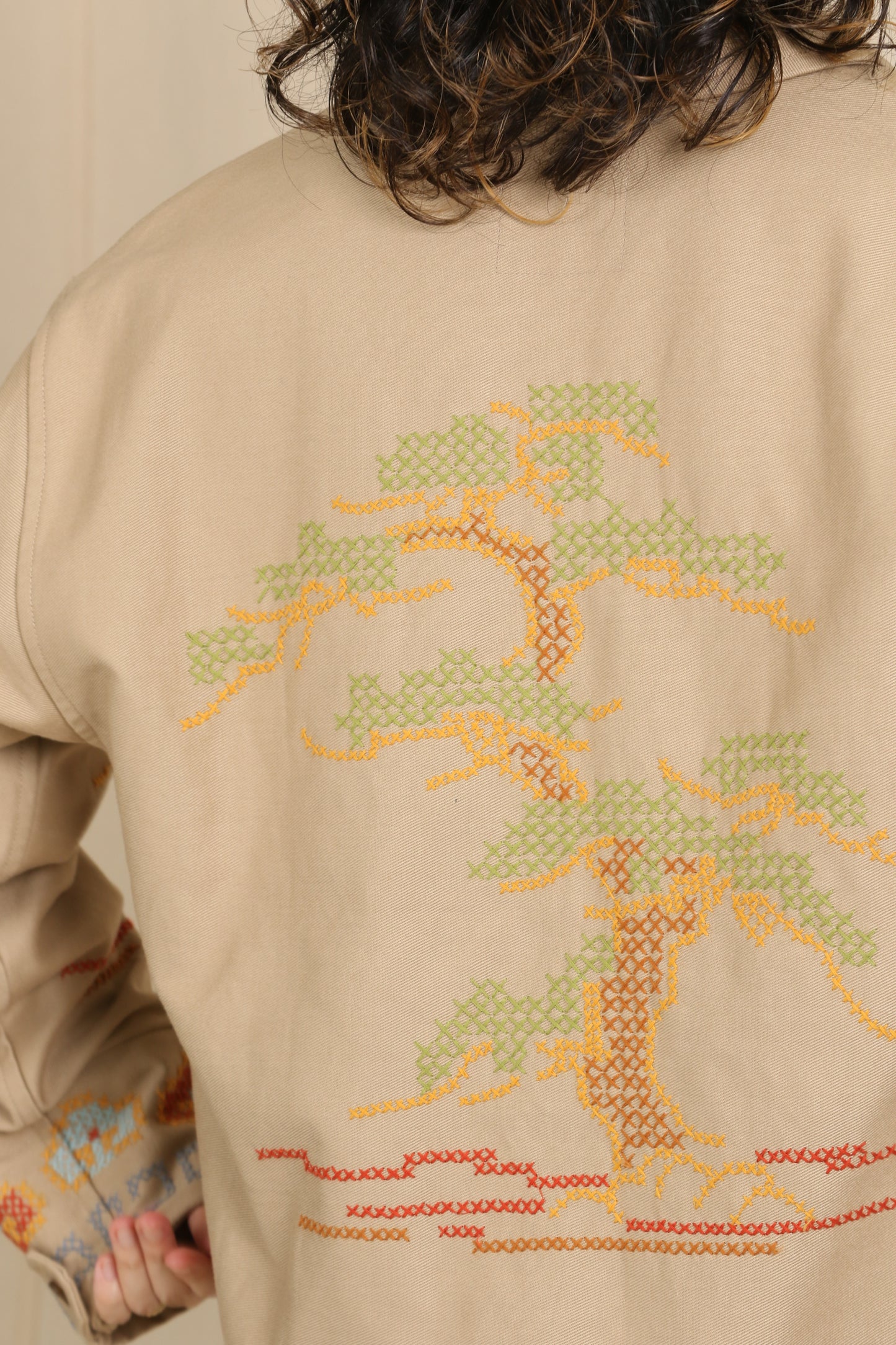 Pine tree embroidery jacket