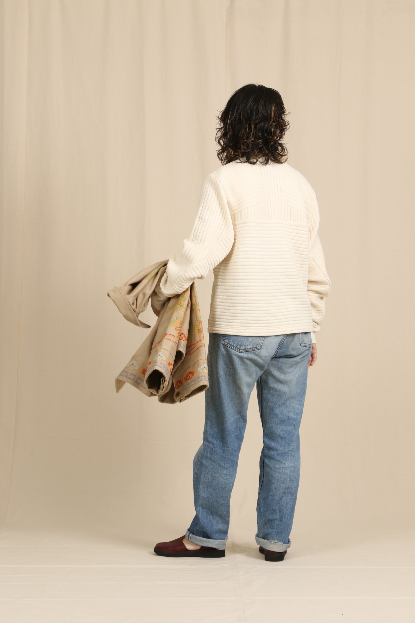 (a)Middle English_blk,(b)Middle English_natural rough out,(c)T-Strap_brown,(d)Mary Jane_burgundy