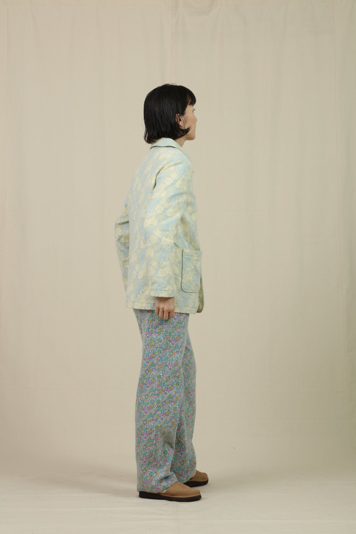 SHORT COAT