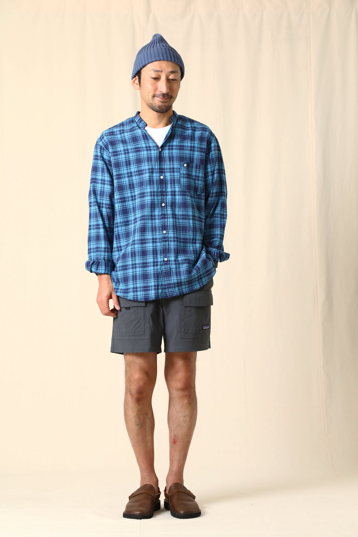 (a) Women's Baggies Shorts (b)Men's Outdoor Everyday Shorts