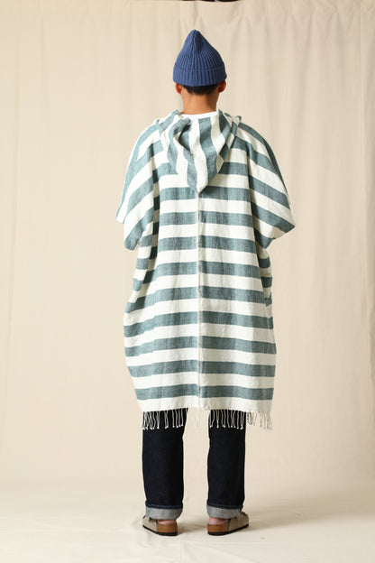 sabahar hooded poncho / jonnlynx
