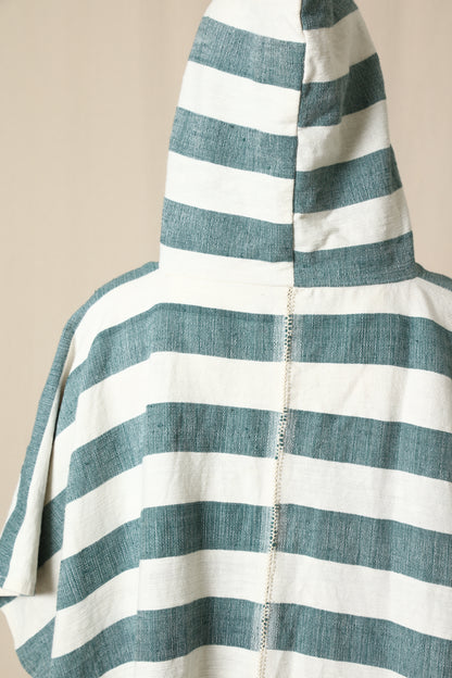 sabahar hooded poncho / jonnlynx