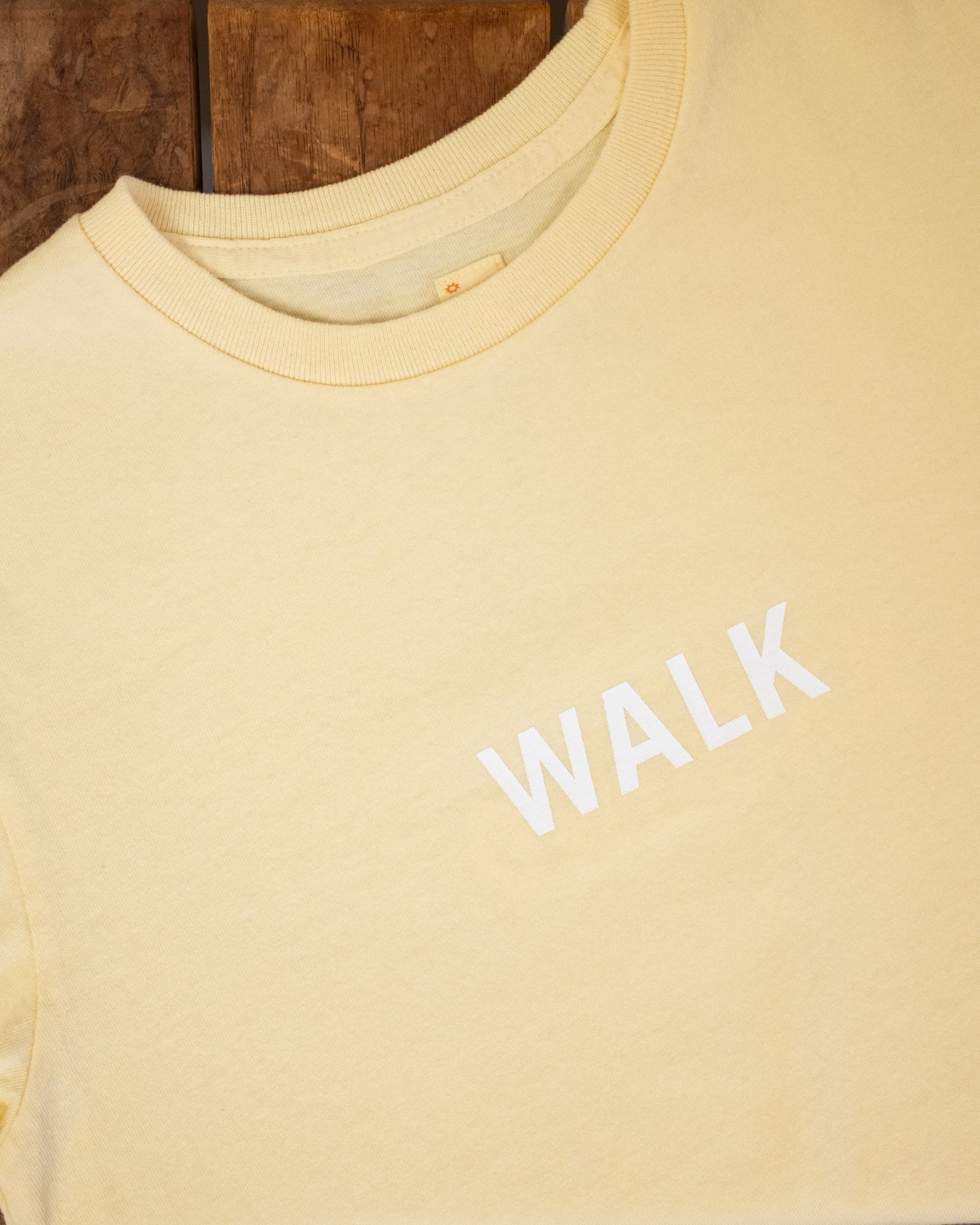 T-SHIRTS / WALK-AROUND