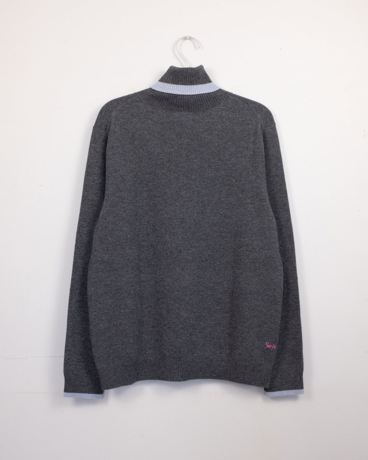 TURTLE NECK SWEATER / P43