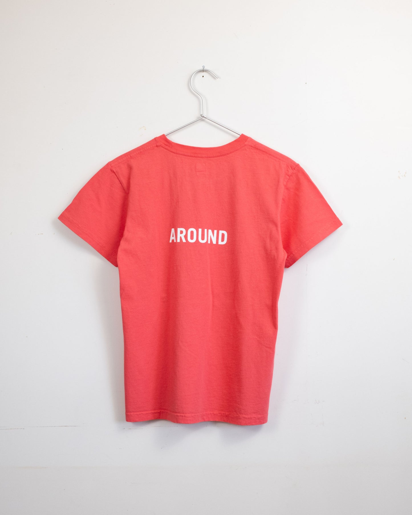 T-SHIRTS / WALK-AROUND