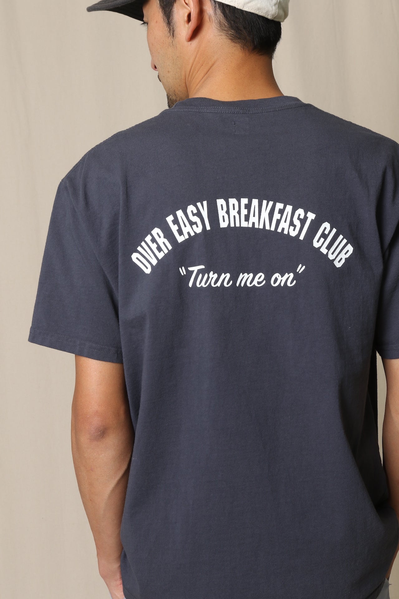 Short sleeve T-shirt/OVER EASY BREAKFAST CLUB