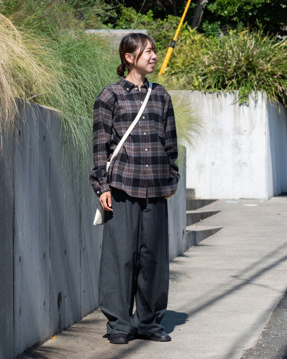 NEW WEST / P21