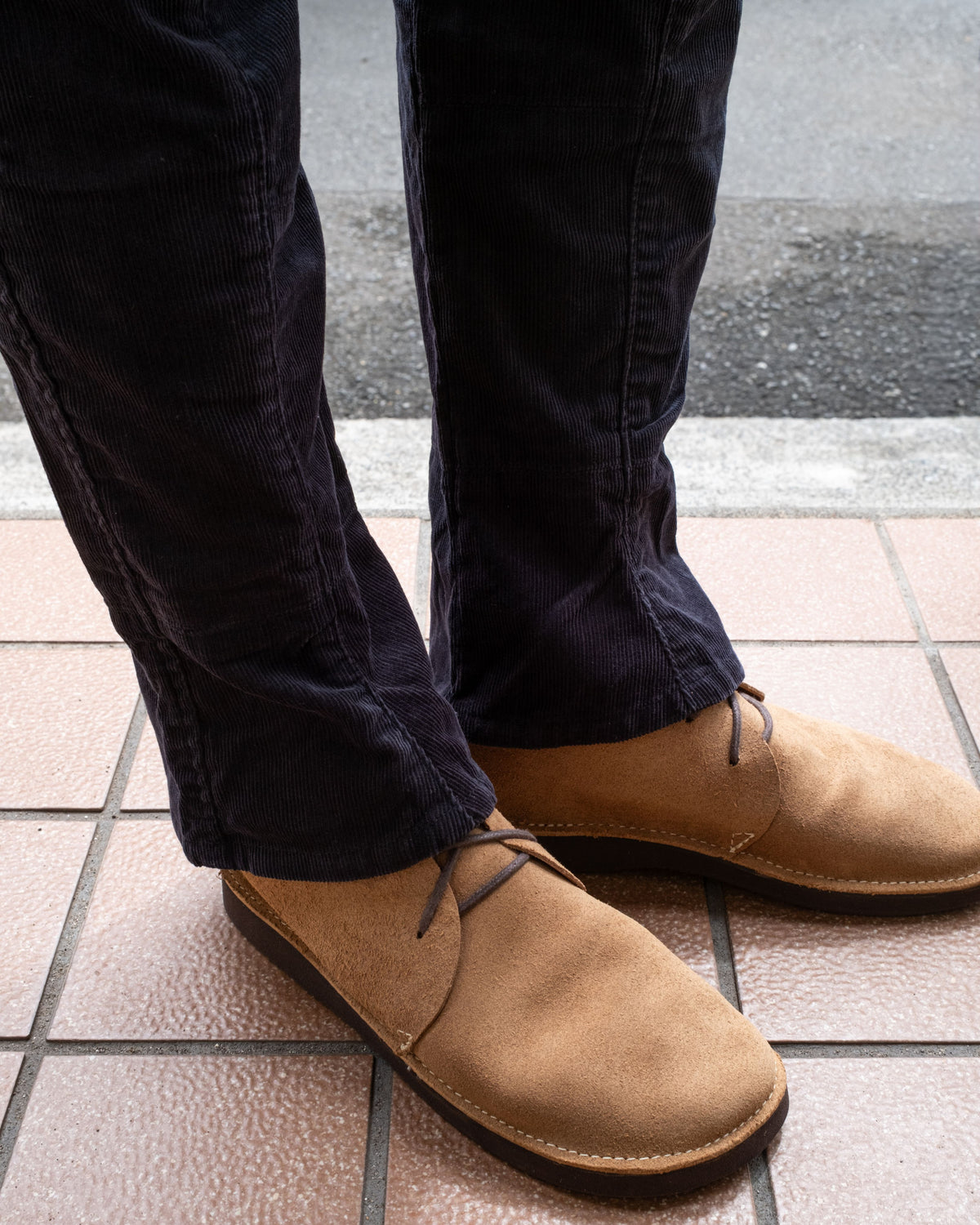 BOOTS CUT PANTS